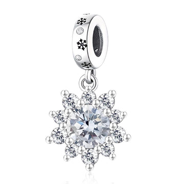 "Eternal Frost" - 925 Silver Sparkling Snowflake Zirconia Dangle Charm